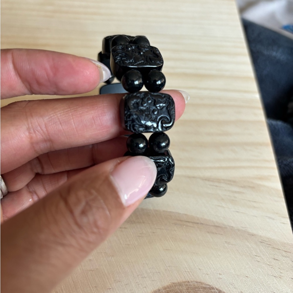 Mocui Jadeite Dragon Carving Bracelet - Picture 6 of 9